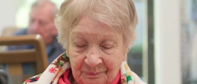 Resident celebrating Mother’s Day at Brookstone Terrace of Thomasville